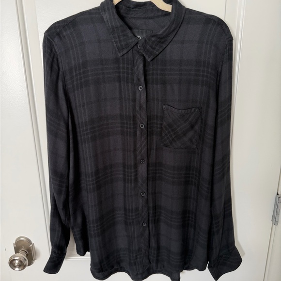 Rails Onyx Jet Hunter Plaid Shirt SZ L worn 2x - Picture 3 of 7